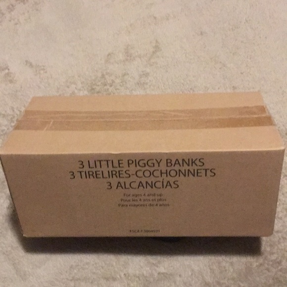Three Little Pig Banks - Picture 2 of 2